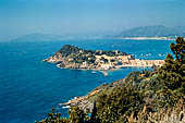 Vista sul promontorio di Sestri Levante dal sentiero per Punta Manara.